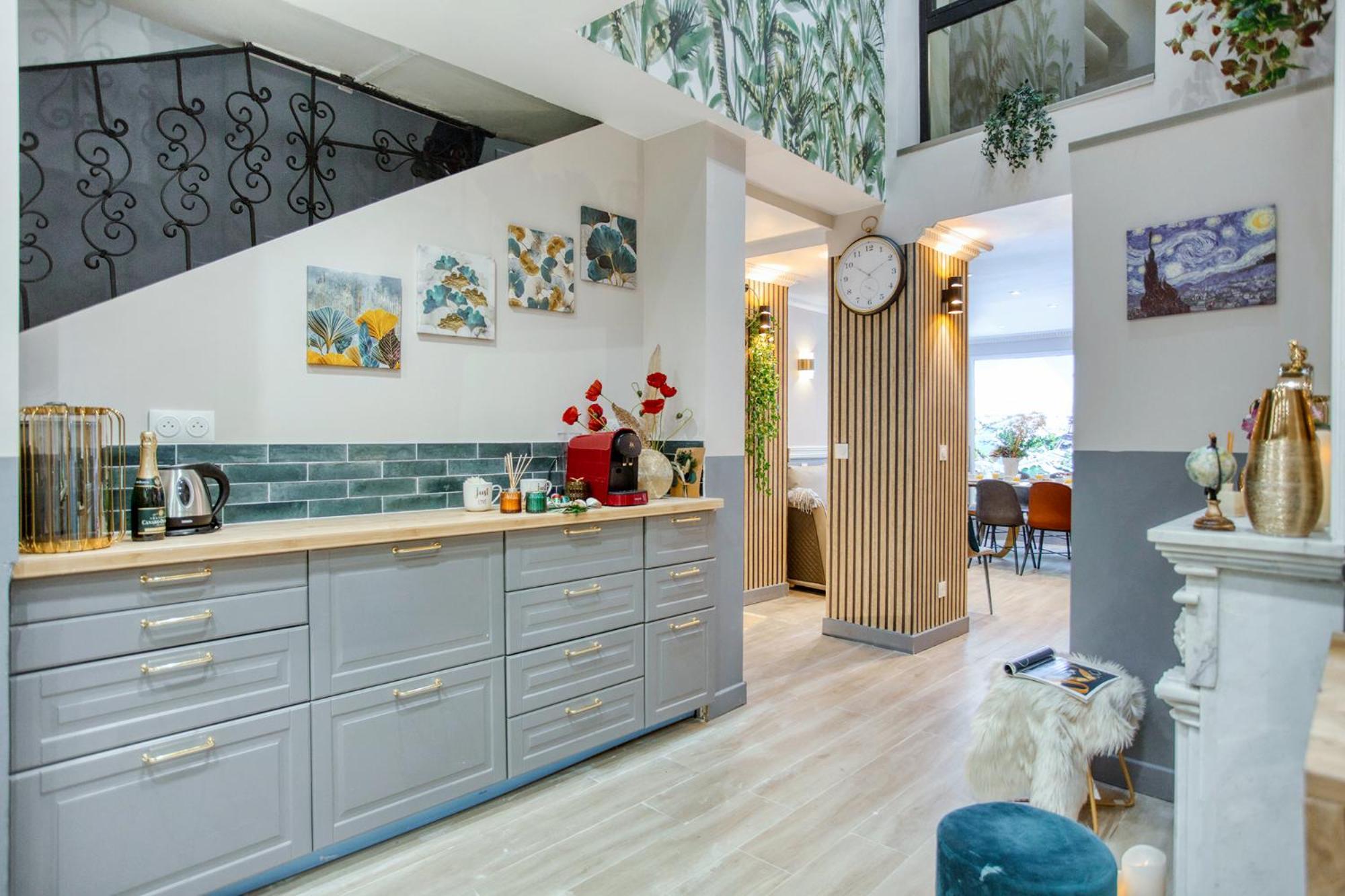 Elegant Triplex In Paris - Ideal For 10 - Aircon Exterior photo
